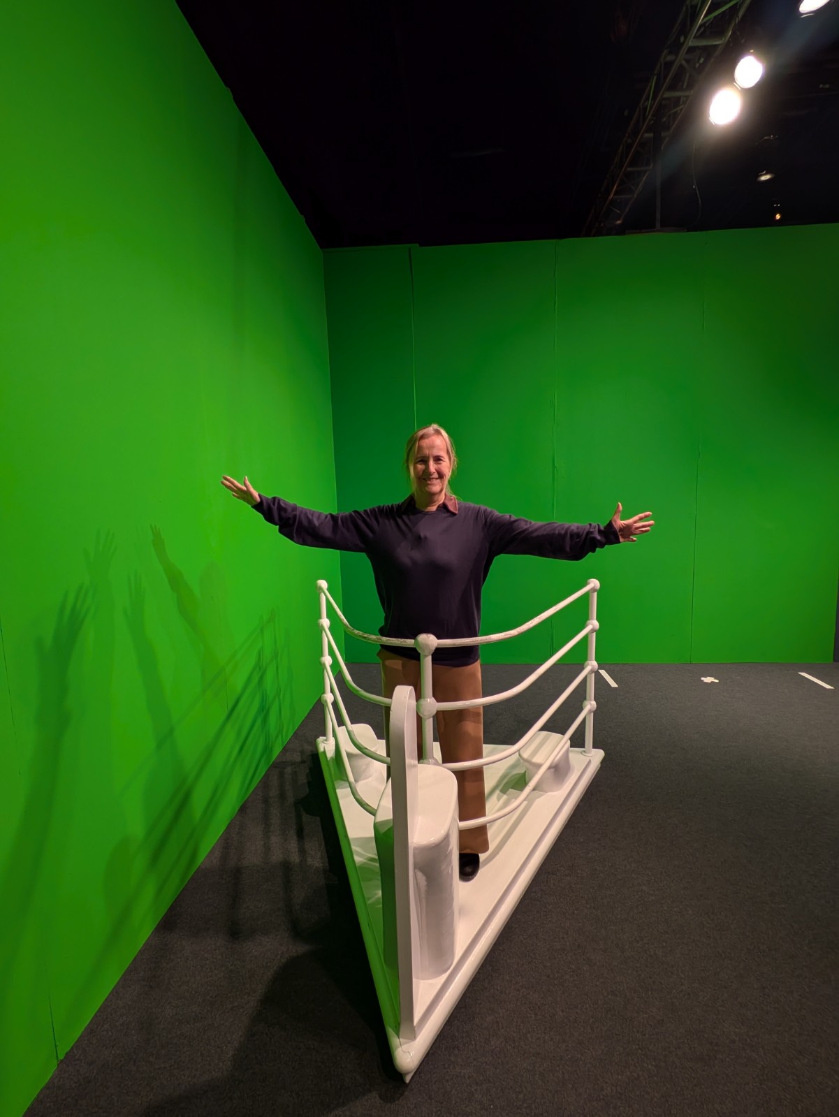 PXL 20241217 123610359.NIGHT